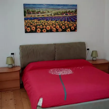 La Casa Nel Oda ve Kahvaltı Montereale Valcellina